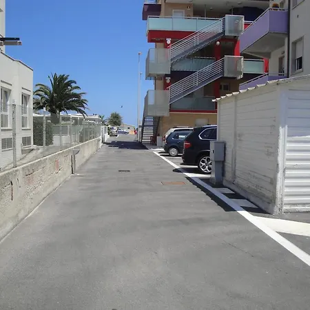 La Nave Hotel apartamentowy 3*