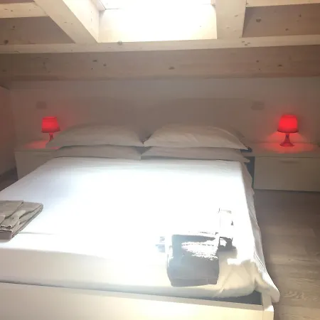 船舶公寓 3*